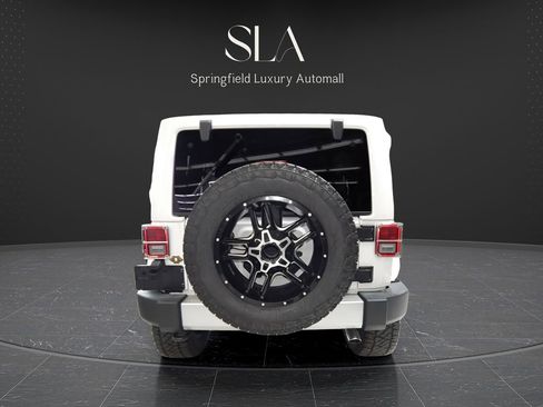 Used 2017 Jeep Wrangler Unlimited Sahara w/ Dual Top Group image 6