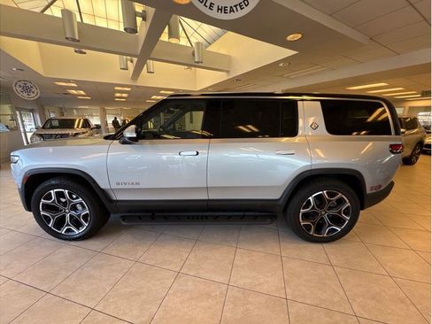 Used 2024 Rivian R1S Adventure image 8