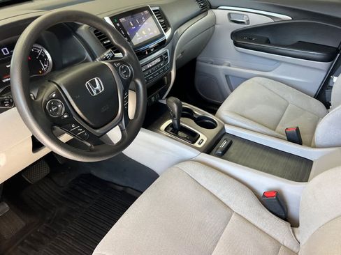 Used 2016 Honda Pilot EX image 11