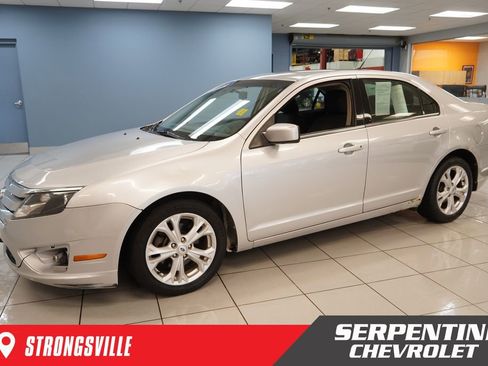 Used 2012 Ford Fusion SE image 1