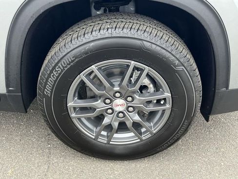 New 2025 GMC Acadia Elevation image 26