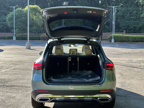 New 2027 Mercedes-Benz GLC 300 image 8