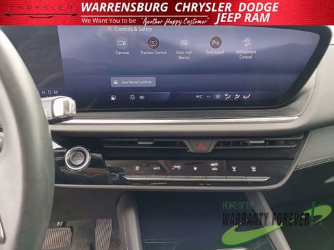 Used 2024 Buick Envision Preferred AWD/4WD image 21