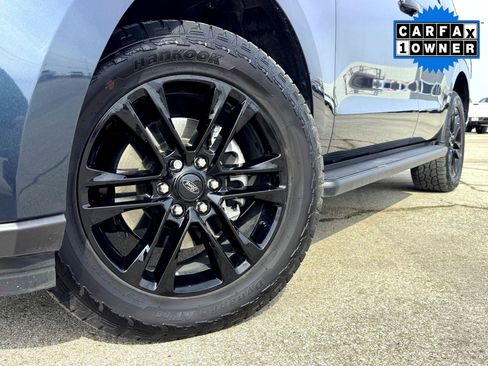 Used 2024 Ford Expedition XLT image 2