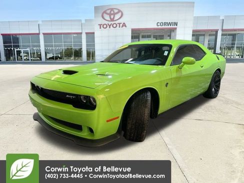 Used 2015 Dodge Challenger SRT Hellcat image 4