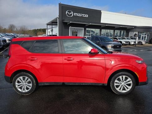 Used 2021 Kia Soul LX image 6