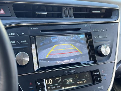 Used 2017 Toyota Avalon XLE FWD image 17