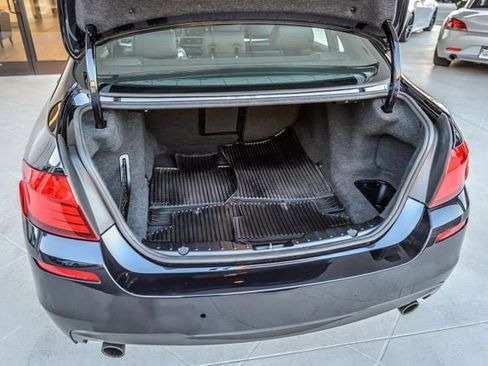 Used 2015 BMW 535i xDrive Sedan image 11
