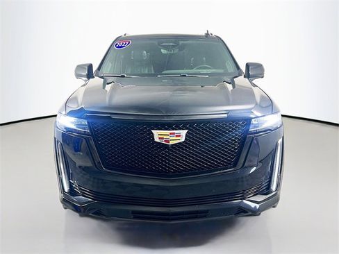 Used 2023 Cadillac Escalade ESV Sport Platinum image 2