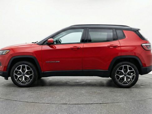 Used 2025 Jeep Compass Limited AWD/4WD image 5