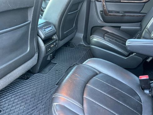 Used 2016 GMC Acadia Denali image 12