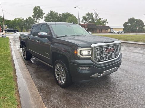 Used 2018 GMC Sierra 1500 Denali w/ Denali Ultimate Package AWD/4WD image 10