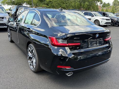 Used 2026 BMW 330i xDrive Sedan w/ Premium Package AWD/4WD image 5