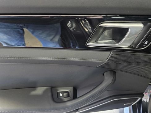 Used 2023 Porsche Panamera w/ Premium Package RWD image 11