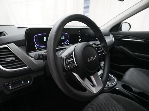 Used 2024 Kia Seltos LX AWD/4WD image 8