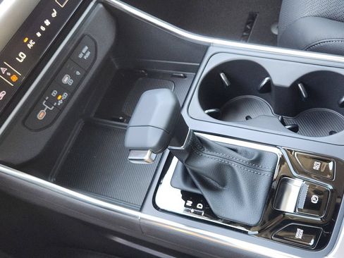 New 2026 Kia Carnival SX Prestige FWD image 20