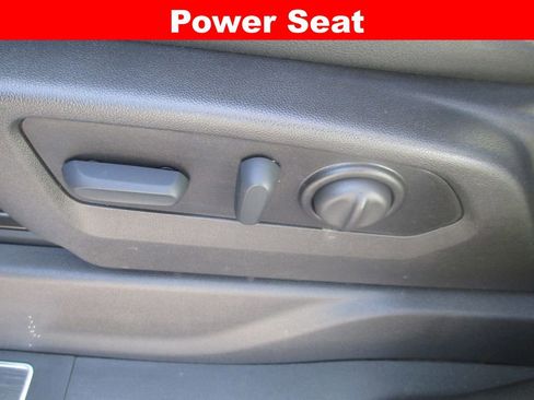 Used 2022 GMC Sierra 3500 AT4 w/ AT4 Preferred Package AWD/4WD image 27