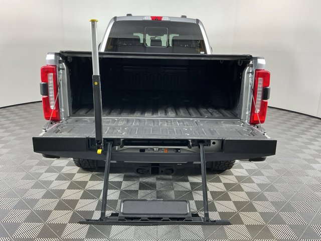 Used 2024 Ford F350 Lariat w/ Lariat Ultimate Package AWD/4WD image 7
