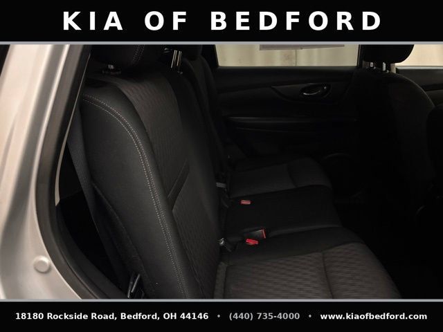 Used 2019 Nissan Rogue SV w/ Premium Package AWD/4WD image 25