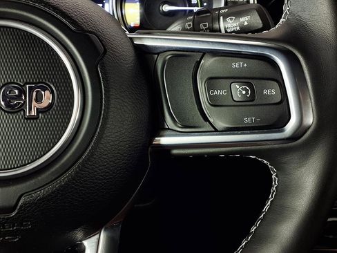 Used 2022 Jeep Wrangler Unlimited Sahara w/ Cold Weather Group image 22