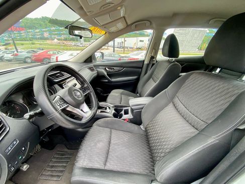 Used 2018 Nissan Rogue S AWD/4WD image 15