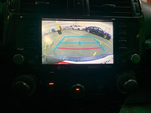 Used 2021 Toyota 4Runner TRD Off-Road Premium w/ Moonroof Package AWD/4WD image 24
