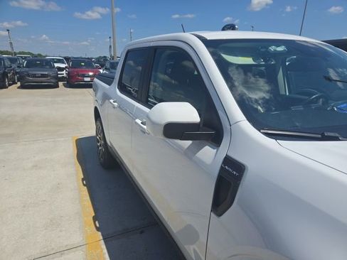 Used 2023 Ford Maverick Lariat w/ Lariat Luxury Package image 7