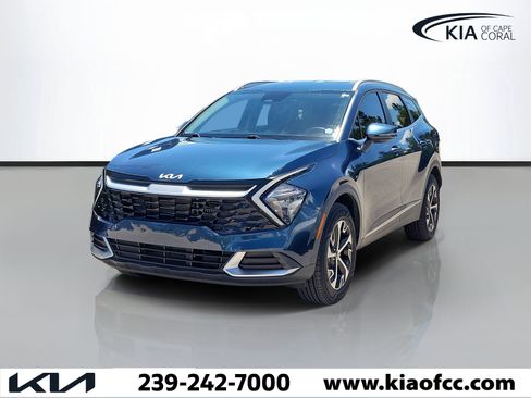 Certified 2023 Kia Sportage EX AWD/4WD image 3