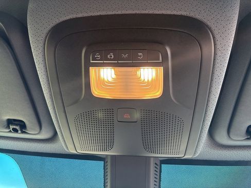 Used 2025 Mercedes-Benz Sprinter 2500 image 40