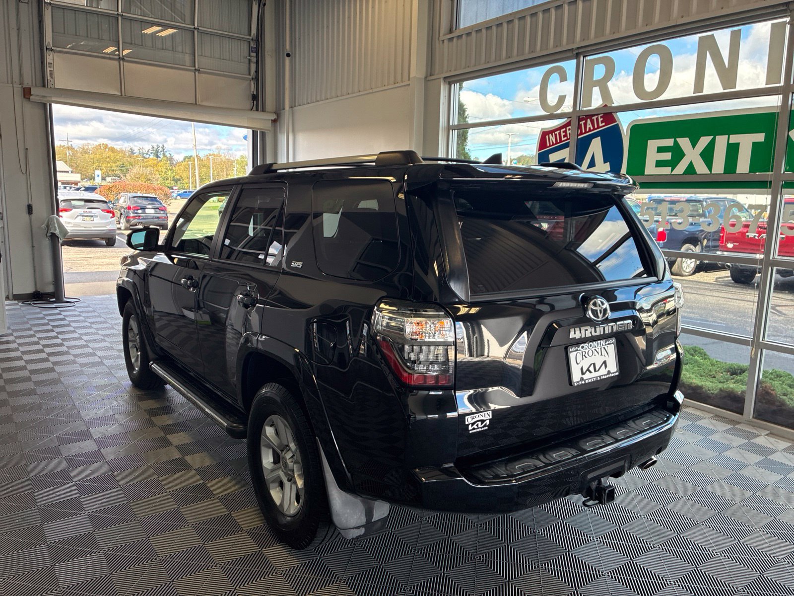 Used 2019 Toyota 4Runner SR5 Premium RWD image 4