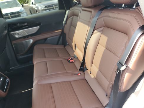 New 2026 Lincoln Nautilus Reserve AWD/4WD image 31