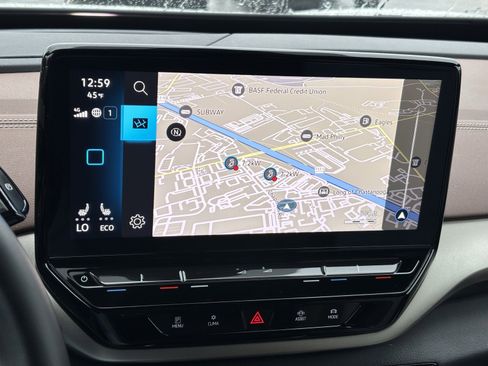 Used 2023 Volkswagen ID.4 Pro image 4