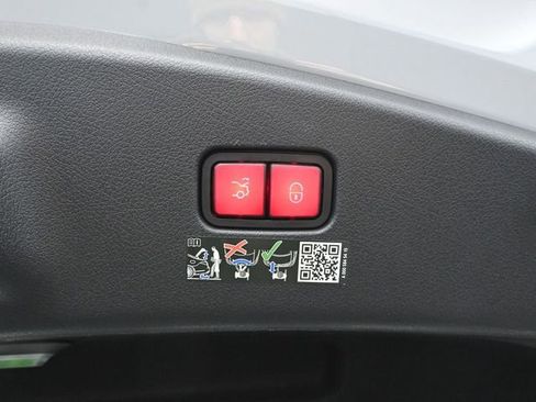 Used 2025 Mercedes-Benz CLE 53 AMG 4MATIC Coupe image 45