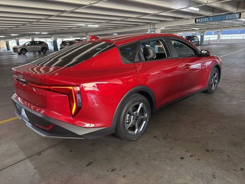 Certified 2025 Kia K4 LXS image 4