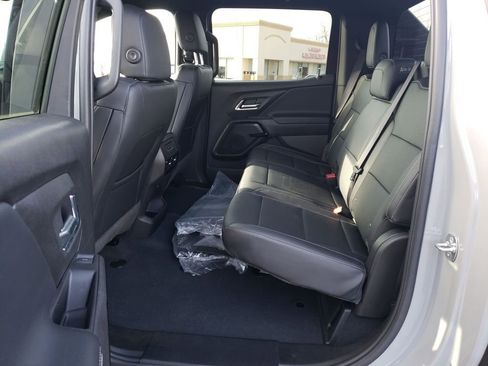 New 2025 Chevrolet Silverado EV LT image 23