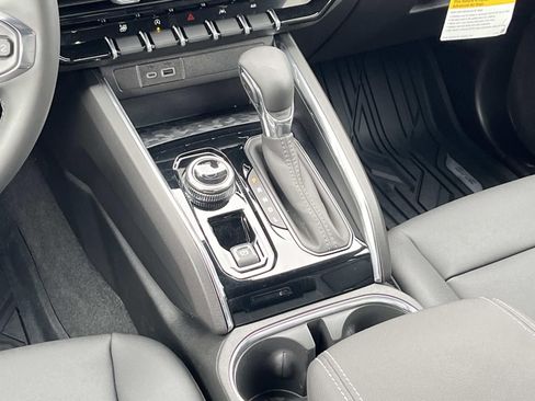 New 2026 GMC Canyon Elevation w/ Convenience Package image 16