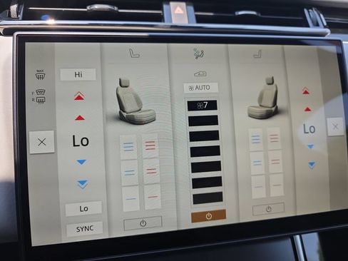 New 2026 Land Rover Range Rover Velar S AWD/4WD image 17