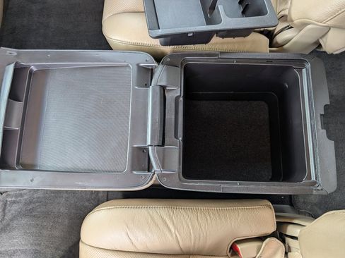 Used 2016 Toyota Sequoia Platinum image 21