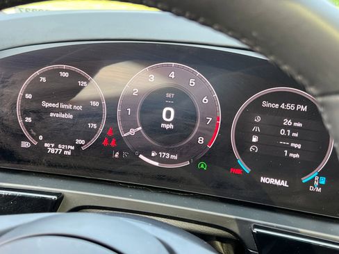 New 2025 Porsche Cayenne S image 22