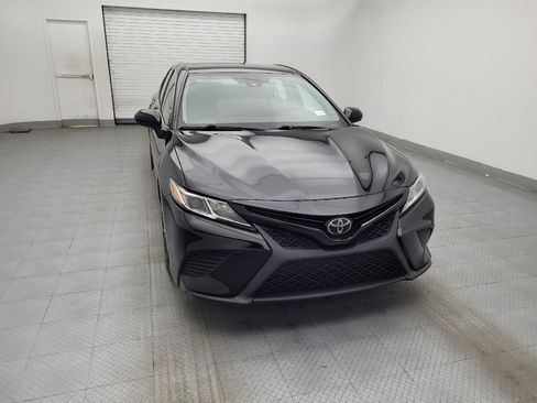 Used 2019 Toyota Camry SE FWD image 14