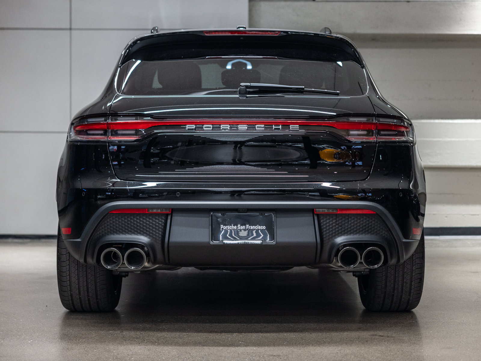 Used 2026 Porsche Macan AWD/4WD image 7