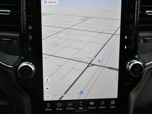 Used 2024 RAM 2500 Laramie image 26