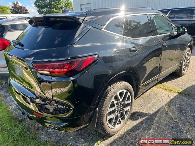 Used 2023 Chevrolet Blazer RS AWD/4WD image 3