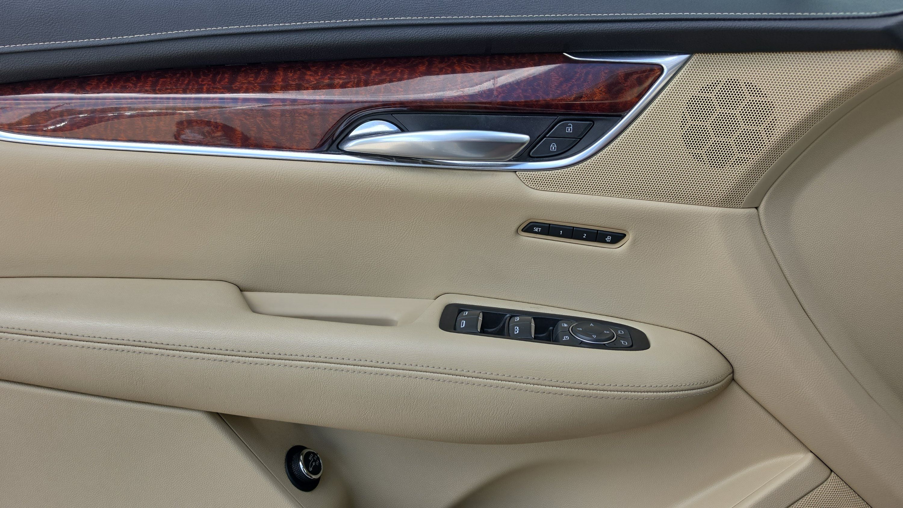 Used 2019 Cadillac XT5 Premium Luxury FWD image 11