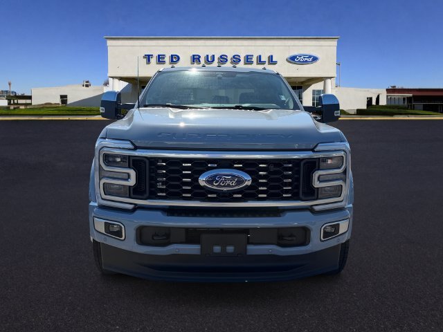 Certified 2026 Ford F450 Platinum w/ Platinum Plus Package AWD/4WD image 2