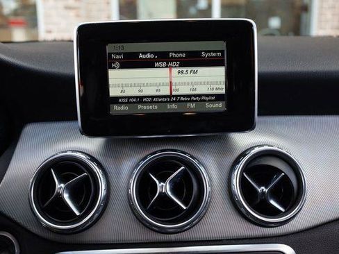 Used 2015 Mercedes-Benz GLA 250 4MATIC image 30