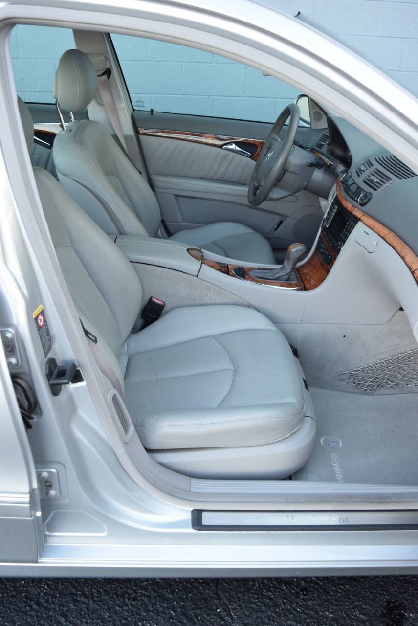 Used 2004 Mercedes-Benz E 500 Sedan image 46