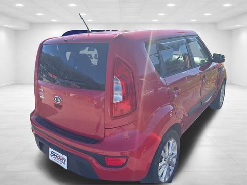 Used 2012 Kia Soul + image 4