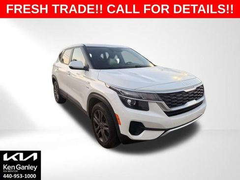 Certified 2023 Kia Seltos LX AWD/4WD image 1