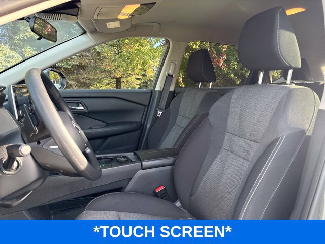 Used 2024 Nissan Rogue SV AWD/4WD image 6